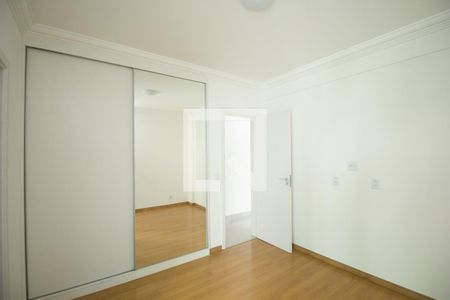Apartamento para alugar com 65m², 2 quartos e 2 vagas Apartamento para alugar com 65m², 2 quartos e 2 vagasSuíte 2