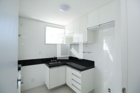 Apartamento para alugar com 65m², 2 quartos e 2 vagas Apartamento para alugar com 65m², 2 quartos e 2 vagasCozinha