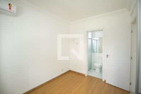 Apartamento para alugar com 65m², 2 quartos e 2 vagas Apartamento para alugar com 65m², 2 quartos e 2 vagasSuíte 1