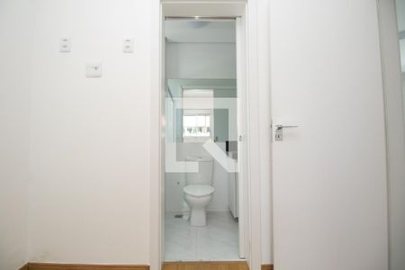 Apartamento para alugar com 65m², 2 quartos e 2 vagas Apartamento para alugar com 65m², 2 quartos e 2 vagasBanheiro da Suíte 1