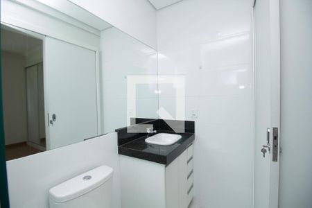 Apartamento para alugar com 65m², 2 quartos e 2 vagas Apartamento para alugar com 65m², 2 quartos e 2 vagasBanheiro da Suíte 1