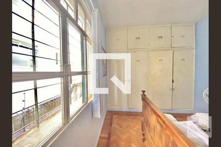 Casa à venda com 391m², 4 quartos e 3 vagasquarto 2