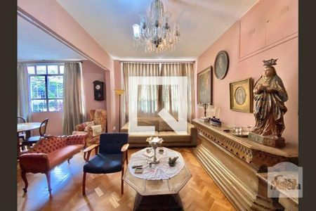 Casa à venda com 391m², 4 quartos e 3 vagassala