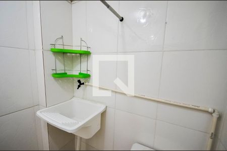 Banheiro de apartamento para alugar com 1 quarto, 20m² em Vila Isabel, Rio de Janeiro