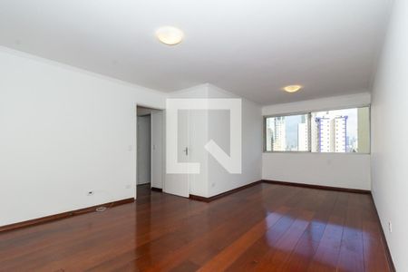Sala de apartamento para alugar com 3 quartos, 120m² em Vila Uberabinha, São Paulo