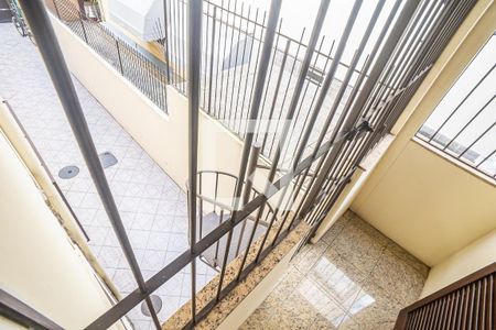 Casa à venda com 340m², 6 quartos e 3 vagas Casa à venda com 340m², 6 quartos e 3 vagasVista