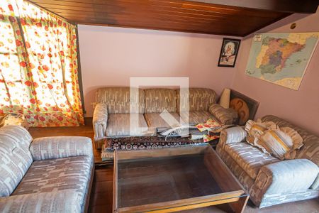 Casa à venda com 340m², 6 quartos e 3 vagas Casa à venda com 340m², 6 quartos e 3 vagasQuarto 6- biblioteca