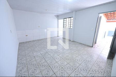 Sala de casa para alugar com 2 quartos, 80m² em Jardim Maria Inês, Aparecida de Goiânia