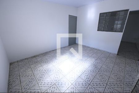 Sala de casa para alugar com 2 quartos, 80m² em Jardim Maria Inês, Aparecida de Goiânia