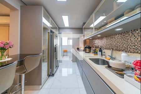 Apartamento à venda com 91m², 3 quartos e 2 vagasCozinha 