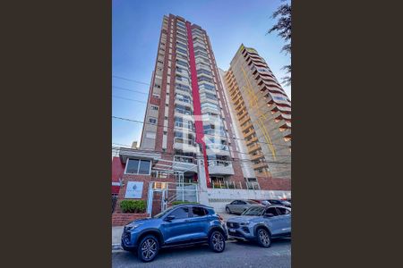 Apartamento à venda com 91m², 3 quartos e 2 vagasFachada e portaria