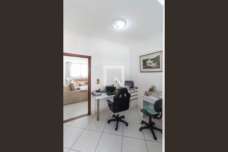 Escritório de casa à venda com 3 quartos, 353m² em Incofindência, Belo Horizonte