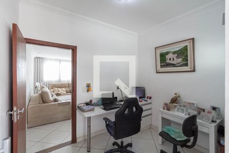 Escritório de casa para alugar com 3 quartos, 353m² em Incofindência, Belo Horizonte