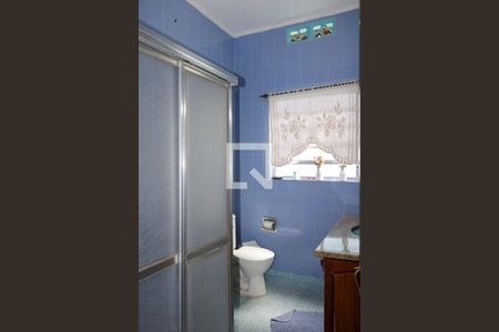 Casa à venda com 240m², 2 quartos e 5 vagas Casa à venda com 240m², 2 quartos e 5 vagasBanheiro Social