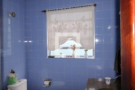 Casa à venda com 240m², 2 quartos e 5 vagas Casa à venda com 240m², 2 quartos e 5 vagasBanheiro Social