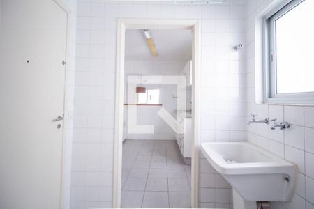 Apartamento à venda com 69m², 2 quartos e 1 vagaÁrea de Serviço