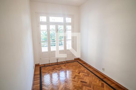 Quarto 1  de apartamento para alugar com 3 quartos, 71m² em Laranjeiras, Rio de Janeiro