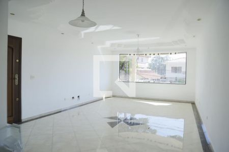 Sala de casa para alugar com 4 quartos, 225m² em Vila Comercial, São Paulo