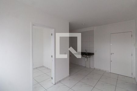 Sala e Cozinha Integrada de apartamento para alugar com 2 quartos, 33m² em Vila Pierina, São Paulo