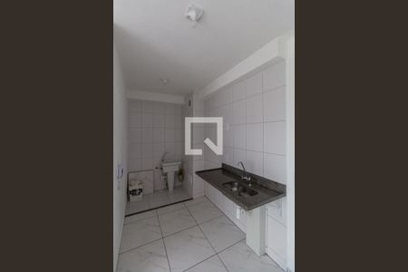 Sala e Cozinha Integrada de apartamento para alugar com 2 quartos, 33m² em Vila Pierina, São Paulo