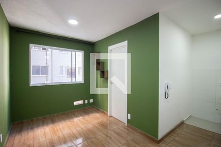 Sala de apartamento para alugar com 2 quartos, 46m² em Guaianazes, São Paulo