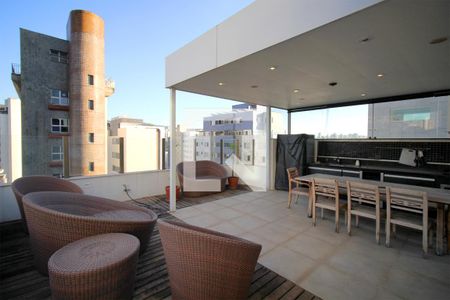 Apartamento à venda com 189m², 3 quartos e 2 vagasVaranda 2º piso