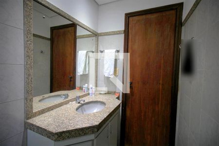 Apartamento à venda com 189m², 3 quartos e 2 vagasBanheiro da Suíte