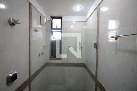 Apartamento à venda com 189m², 3 quartos e 2 vagasBanheiro