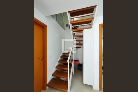 Escada de apartamento à venda com 2 quartos, 79m² em Tijuca, Rio de Janeiro