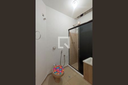 Banheiro social de apartamento para alugar com 1 quarto, 45m² em Copacabana, Rio de Janeiro