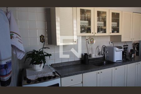 Casa à venda com 193m², 5 quartos e 2 vagasCozinha