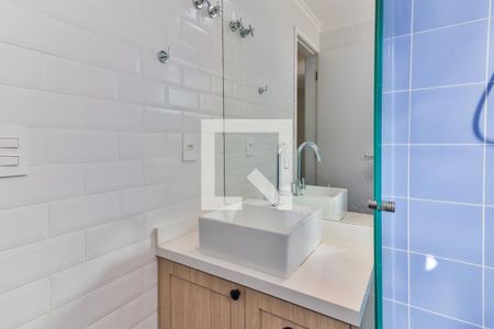 Apartamento à venda com 70m², 2 quartos e 2 vagas Apartamento à venda com 70m², 2 quartos e 2 vagasBanheiro Suíte