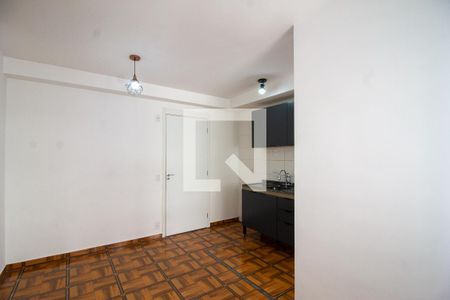Sala/Cozinha de apartamento à venda com 2 quartos, 33m² em Vila São João, Guarulhos