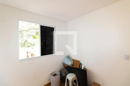 Quarto 1 de apartamento para alugar com 2 quartos, 48m² em Inhoaíba, Rio de Janeiro