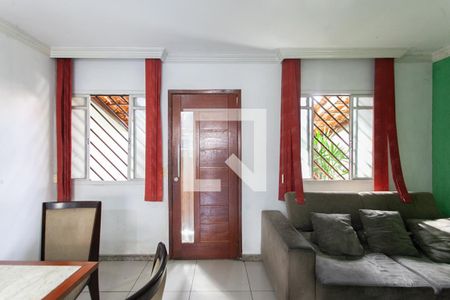 Sala de casa à venda com 3 quartos, 101m² em Dona Clara, Belo Horizonte