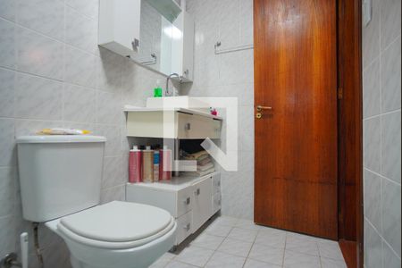 Banheiro da Suíte de apartamento à venda com 1 quarto, 54m² em Jardim Itu, Porto Alegre