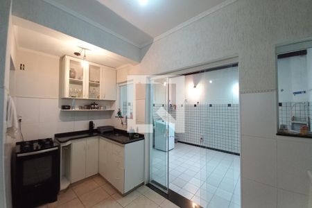 Casa para alugar com 170m², 3 quartos e 2 vagasCozinha