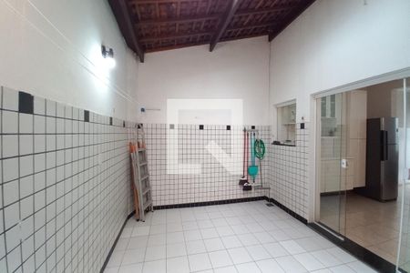 Casa para alugar com 170m², 3 quartos e 2 vagasÁrea de Serviço