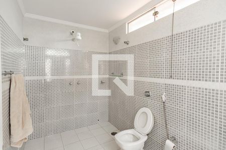 Casa à venda com 360m², 7 quartos e 3 vagasBanheiro da Suíte 2