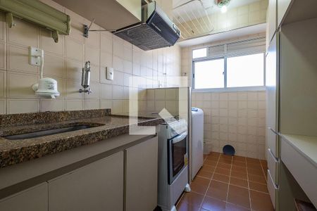 Cozinha de apartamento para alugar com 1 quarto, 42m² em Pinheiros, São Paulo