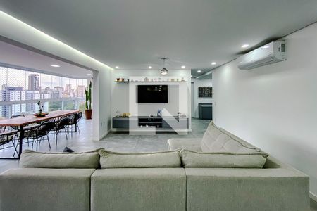 Sala de apartamento à venda com 3 quartos, 165m² em Vila Regente Feijó, São Paulo