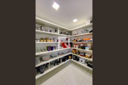 Apartamento à venda com 165m², 3 quartos e 3 vagasCozinha - Armários