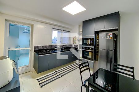 Apartamento à venda com 165m², 3 quartos e 3 vagasCozinha