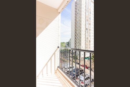 Sacada de apartamento para alugar com 2 quartos, 57m² em Umuarama, Osasco