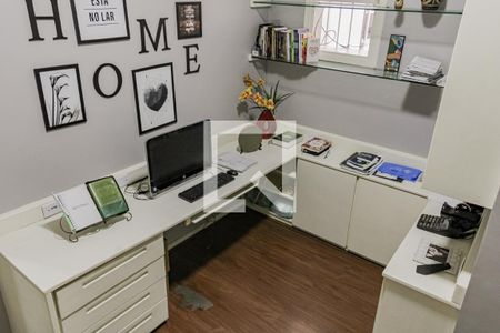 Apartamento à venda com 202m², 4 quartos e 3 vagasEscritório