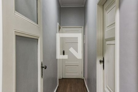 Apartamento à venda com 202m², 4 quartos e 3 vagasCorredor