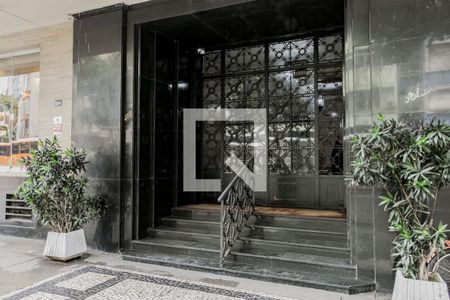 Apartamento à venda com 202m², 4 quartos e 3 vagasEntrada