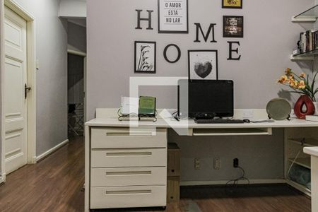 Apartamento à venda com 202m², 4 quartos e 3 vagasEscritório