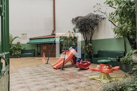 Apartamento à venda com 202m², 4 quartos e 3 vagasÁrea comum - Playground
