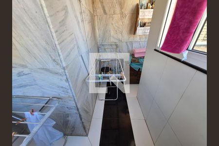 Casa à venda com 300m², 3 quartos e 1 vagaÁrea de serviço 1